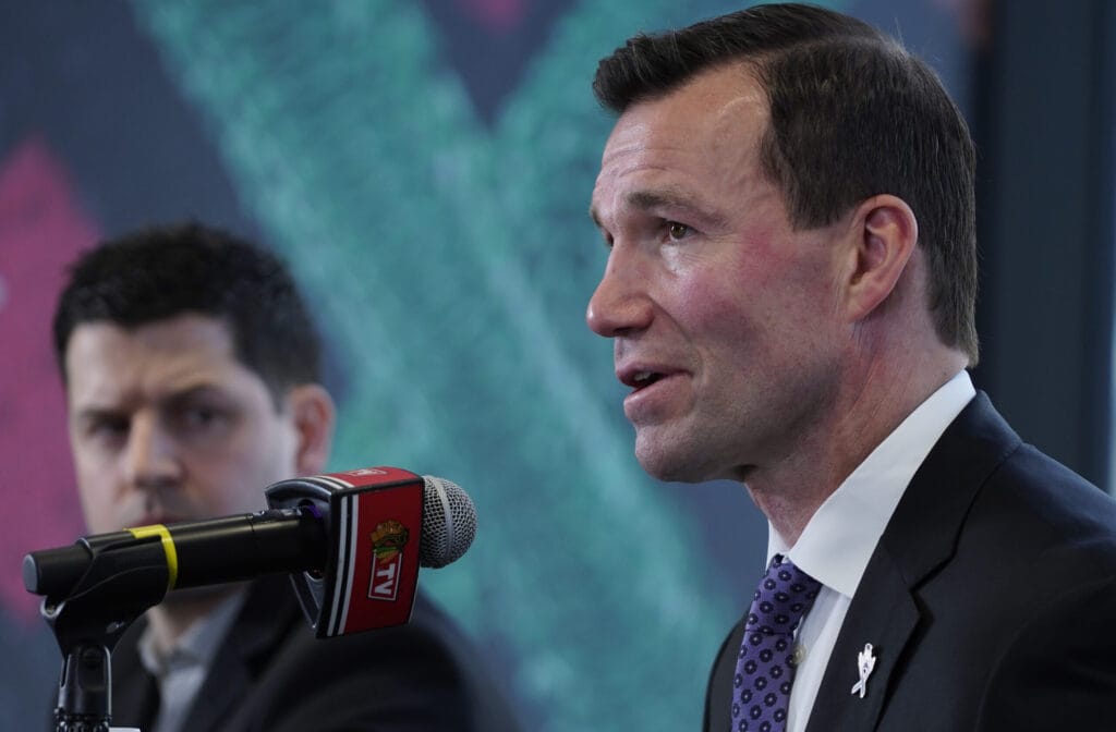 ANALYSIS: Luke Richardson fired, but he’s not all to blame for Blackhawks woes