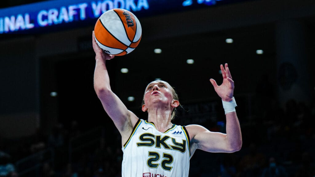 Courtney Vandersloot and the Chicago Sky Rained Out by Storm