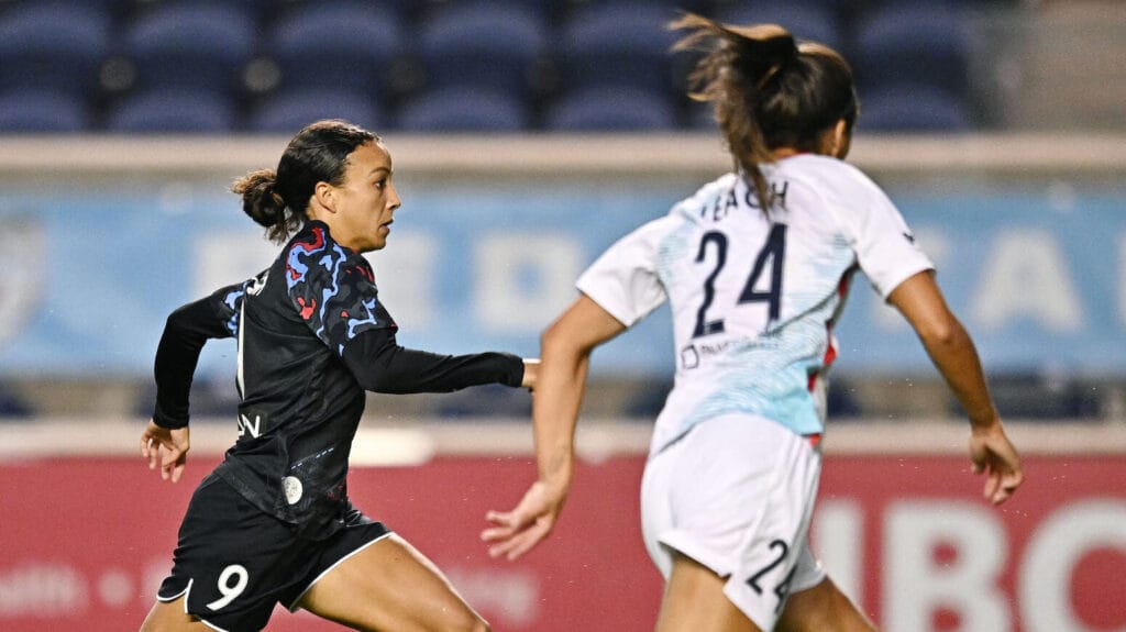Vision + Acceleration: Watching Mal Pugh turn a soccer game into the Matrix
