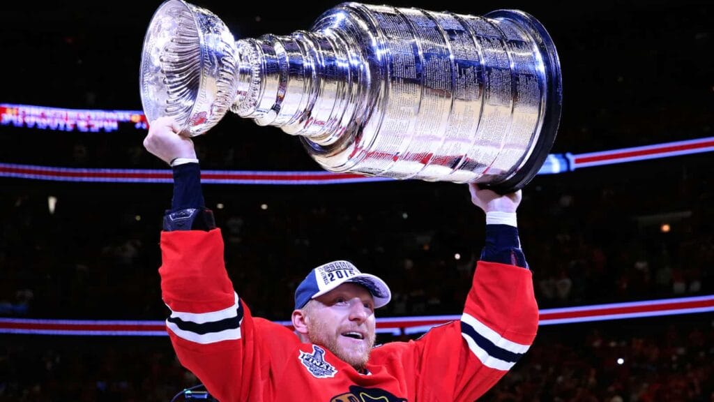 This Week in Chicago Blackhawks History: Steve Larmer, Glenn Hall, Marian Hossa & more