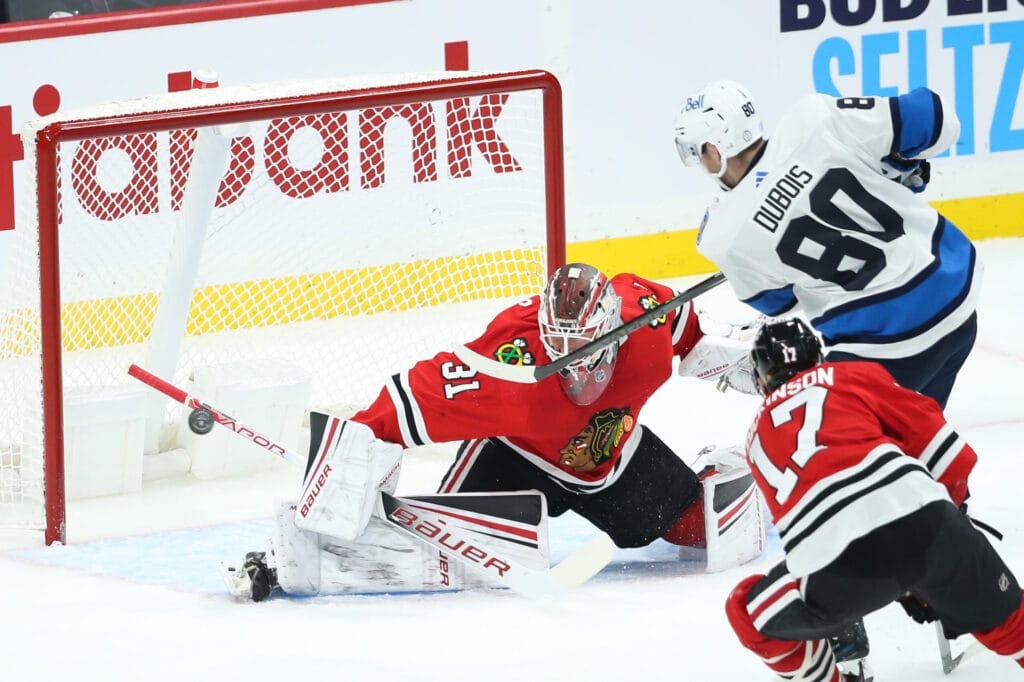 Three Hawks Hits: Söderblom injured in Blackhawks loss to Jets
