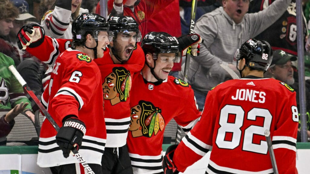 Three Hawks Hits: Stars comeback in historic fashion as Chicago loses fifth straight