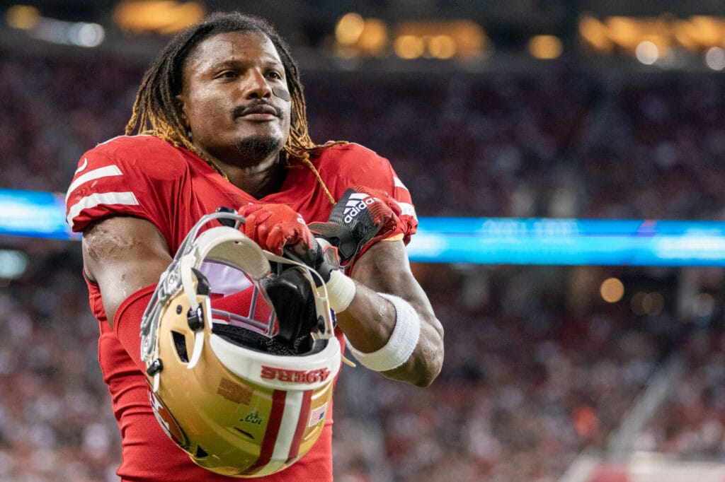 What are the Chicago Bears getting in safety Adrian Colbert?