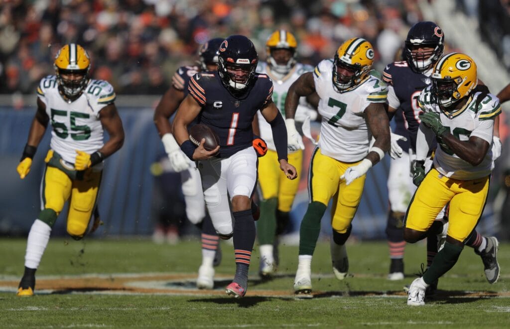 Despite loss to Packers, Justin Fields creates more hope for the Bears future