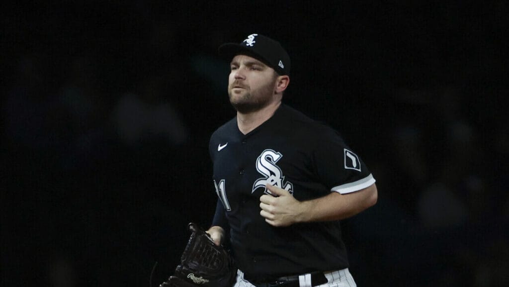 White Sox seemingly waiting for trades, but hard to figure out who they’d give up in deals