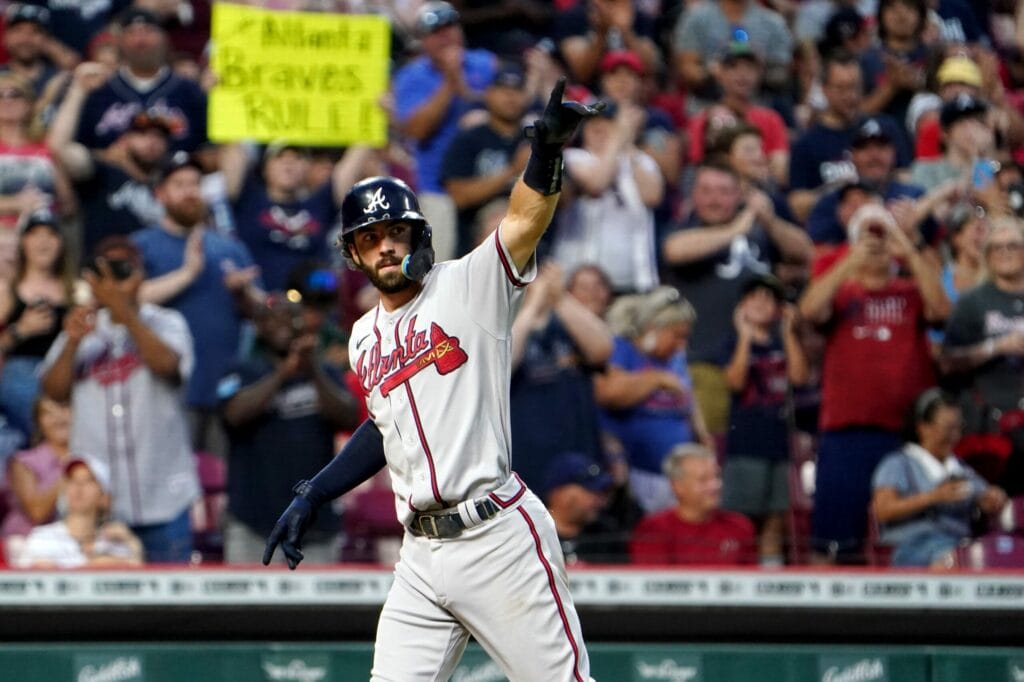 Dansby Swanson and Chicago Cubs agree to 7-year deal
