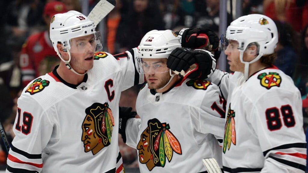 This Week in Chicago Blackhawks History: The Chicago Stadium hosts its first game & more