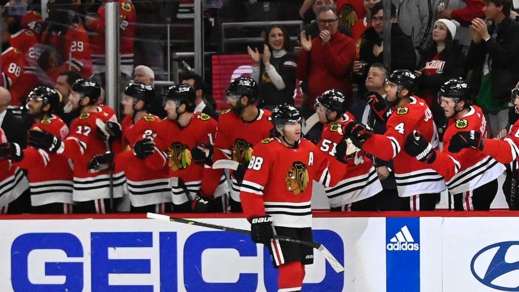 Three Hawks Hits: Blackhawks head into Holiday break with 5-2 win over Blue Jackets