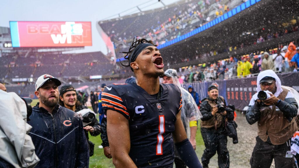 Hoge’s Bears Things: Will this be Justin Fields’ final game at Soldier Field in a Bears uniform?