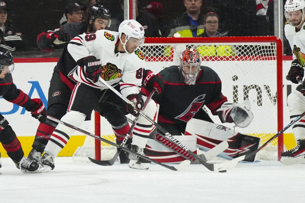 Three Hawks Hits: Blackhawks begin road trip with 3-0 shutout loss to Carolina Hurricanes