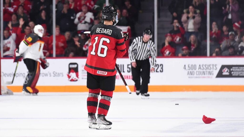 Blackhawks Rebuild Report: Connor Bedard making his undisputed top prospect case stronger