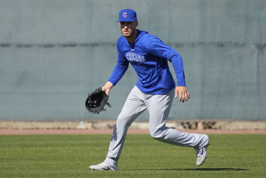 Cody Bellinger swinging away early in Cubs spring training