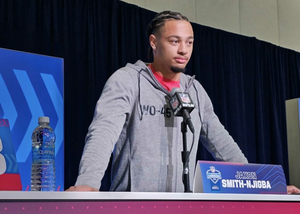 Justin Fields and Jaxon Smith-Njigba want an Ohio State reunion with the Chicago Bears