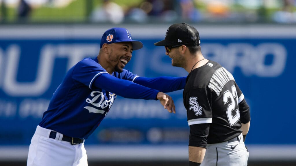 Vinnie Duber’s White Sox Grab Bag: Funny moments from camp and my tips for fans traveling to Arizona