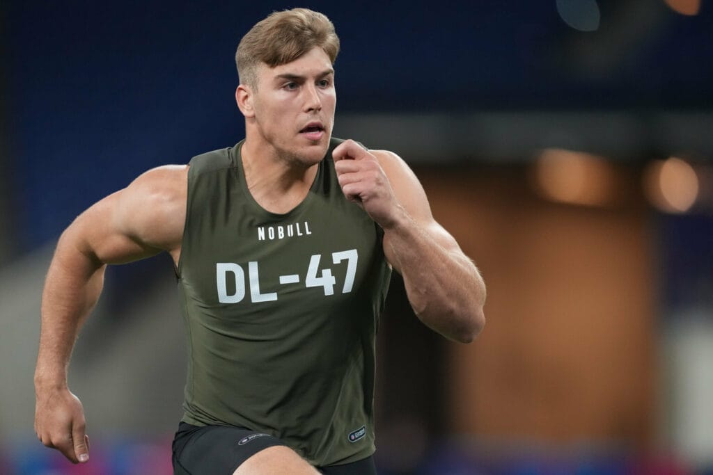 Iowa’s Lukas Van Ness fits what the Bears are looking for in a defensive lineman