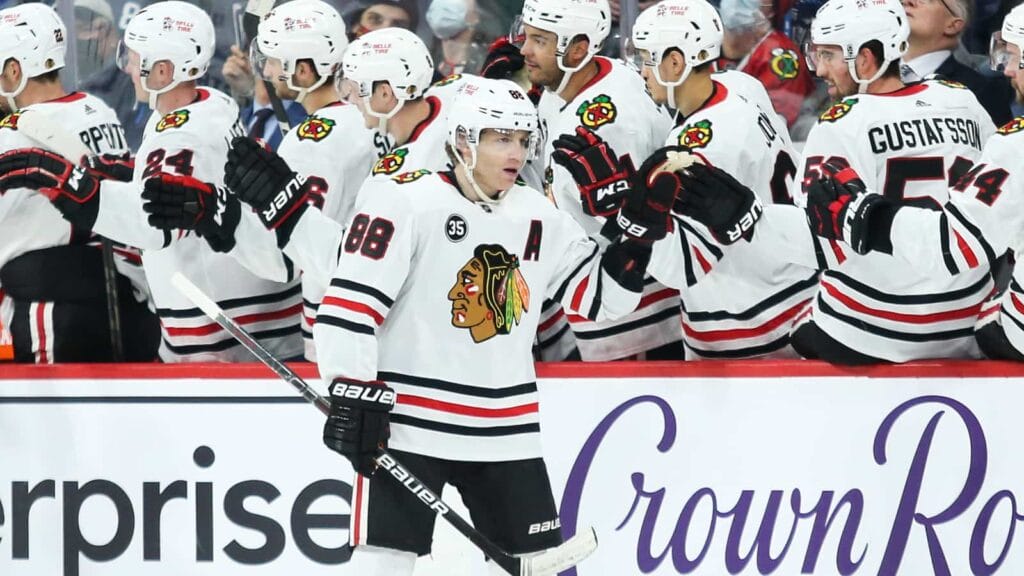 This Week in Chicago Blackhawks History: Bobby Hull, Denis Savard & Patrick Kane set milestones