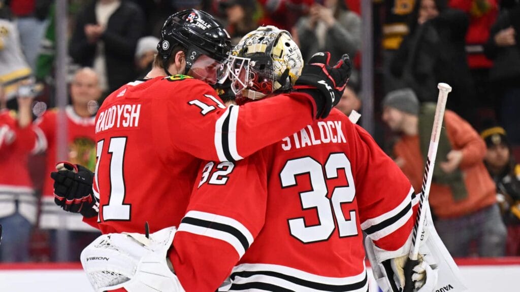 Three Hawks Hits: Blackhawks upset Bruins behind Taylor Raddysh hat-trick