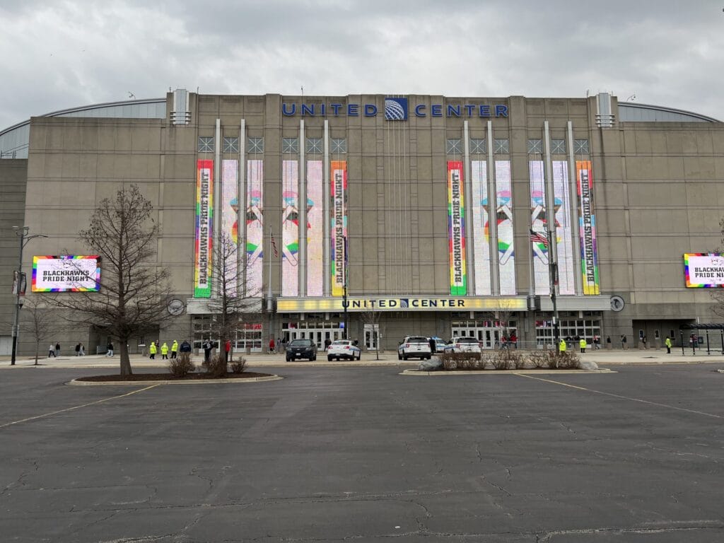 Blackhawks Beat: Silence from Blackhawks leadership leaves fans hurting, frustrated after Pride Night jersey decision