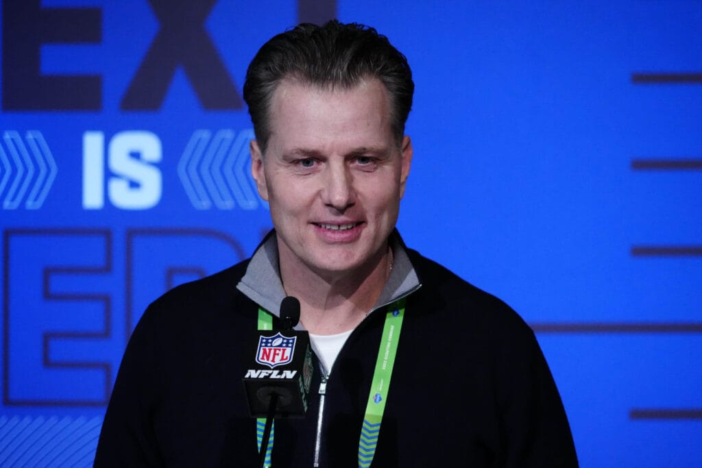 Chicago Bears voluntary minicamp: Top takeaways from Day 1