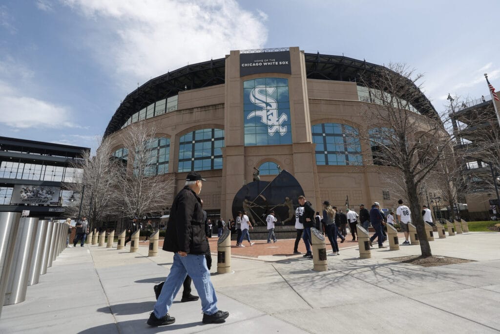 The CHGO White Sox team makes its predictions for the team and the 2023 MLB season