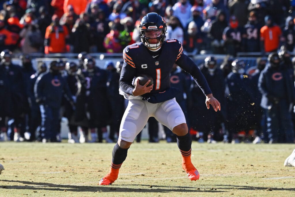 Justin Fields needs to keep running to help unlock the passing game