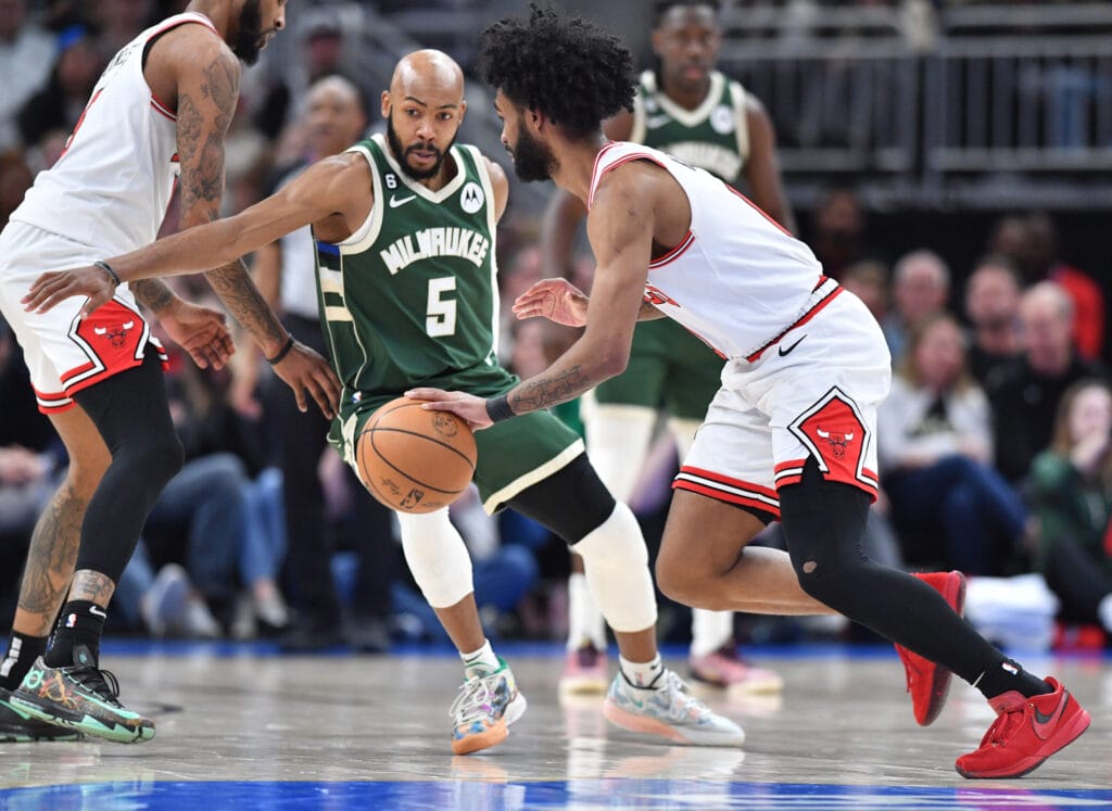 Instant Reaction: Chicago Bulls sign Jevon Carter to three-year, $20 million deal