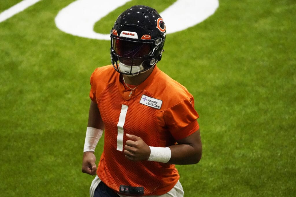Chicago Bears Training Camp Practice 1 notes: The Justin Fields and DJ Moore connection continues to soar