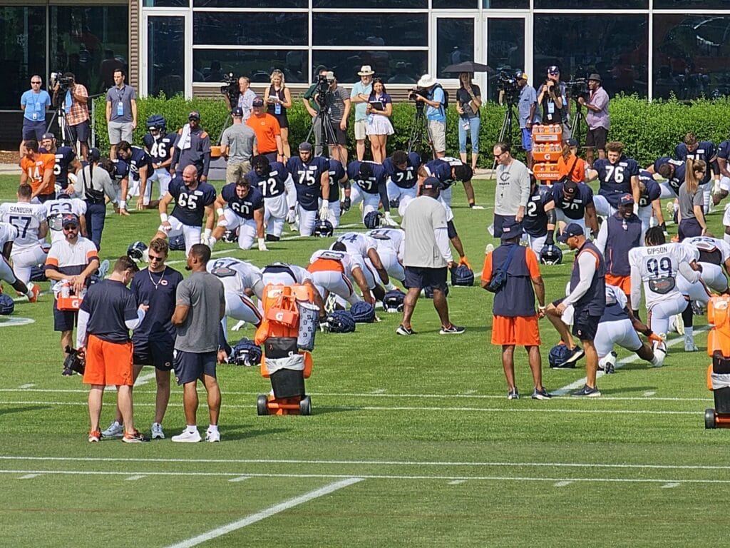 Chicago Bears Training Camp Practice No. 6 notes: Justin Fields and DJ Moore take another step with their chemistry