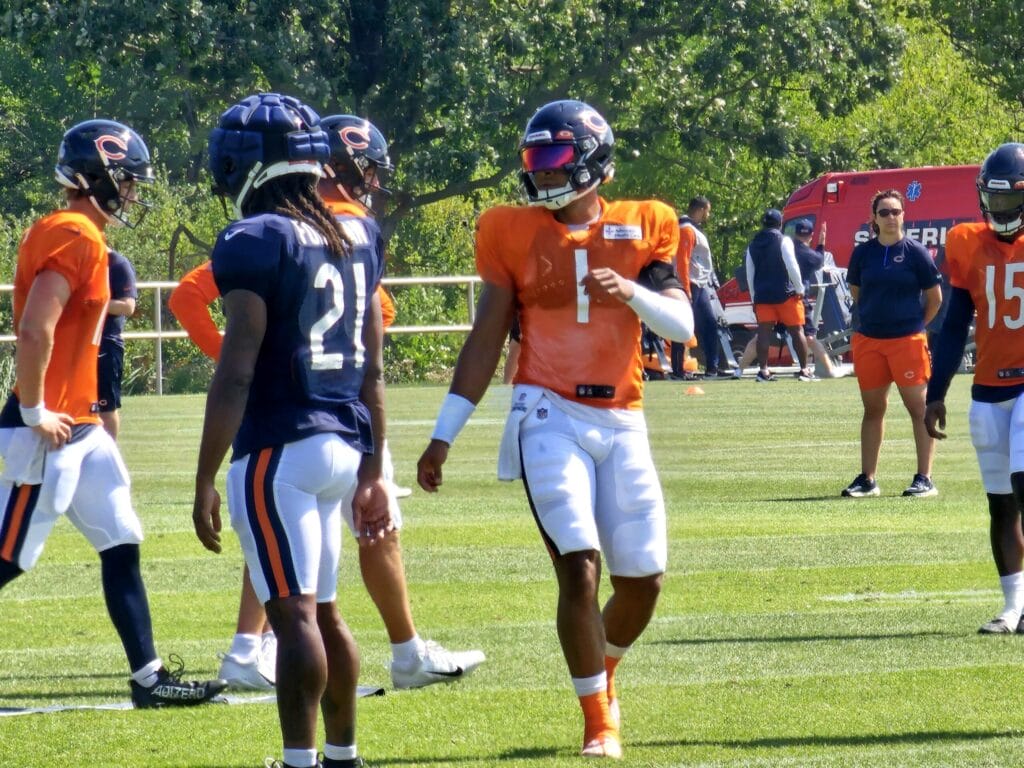 Chicago Bears Training Camp Practice No. 7 notes: Kyler Gordon and the defense dominate the second day in pads