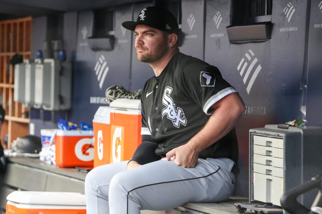 Liam Hendriks expects to pitch in 2024