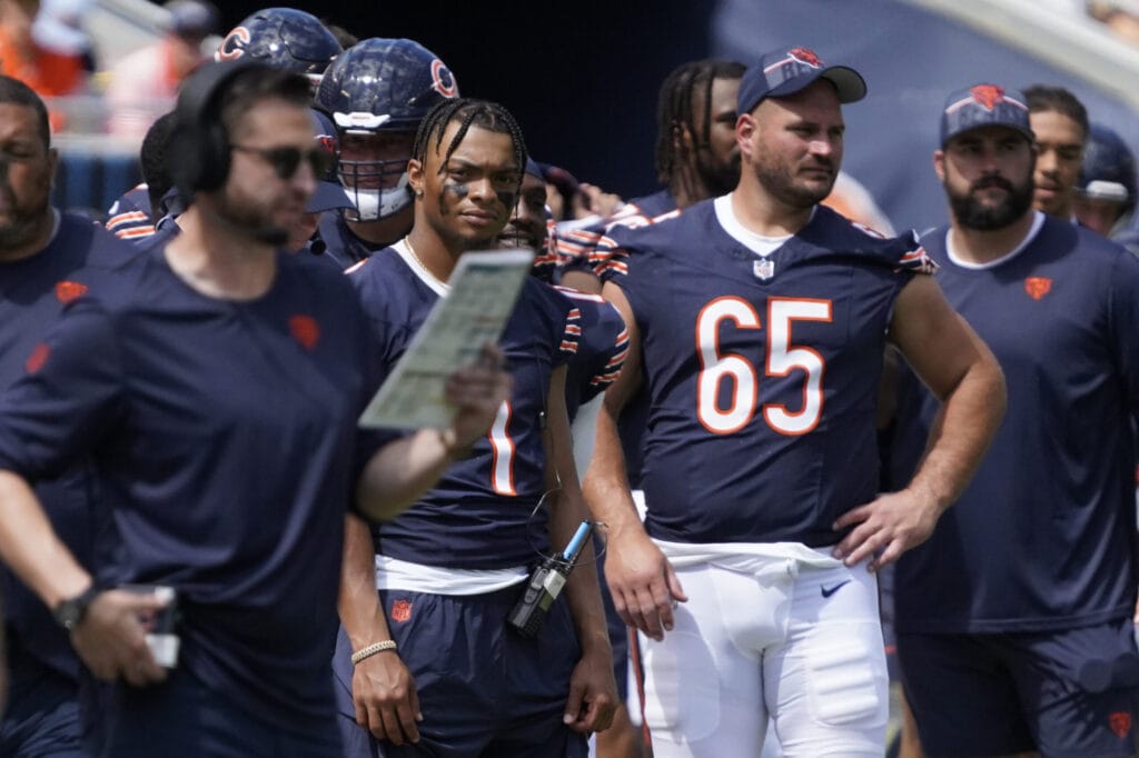 Hoge’s Bears Things: Justin Fields not playing against the Colts is OK