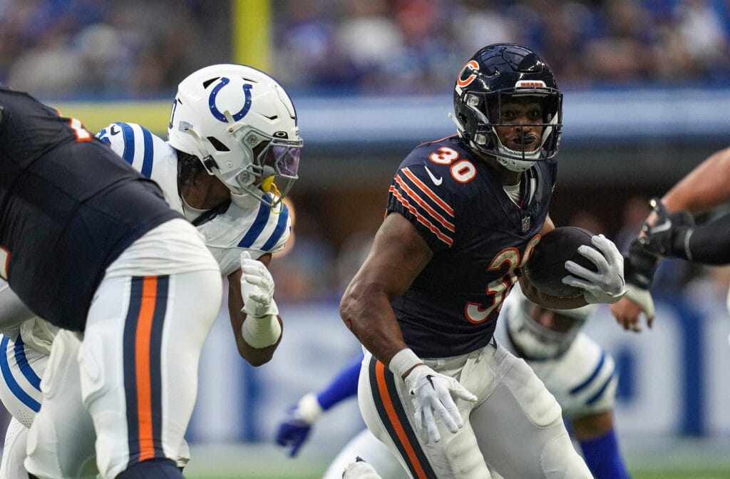 Chicago Bears grades: Roschon Johnson impresses with physical approach against Colts