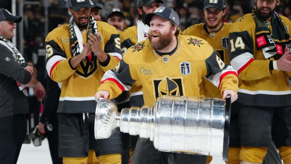 Why signing Phil Kessel makes sense for the Chicago Blackhawks