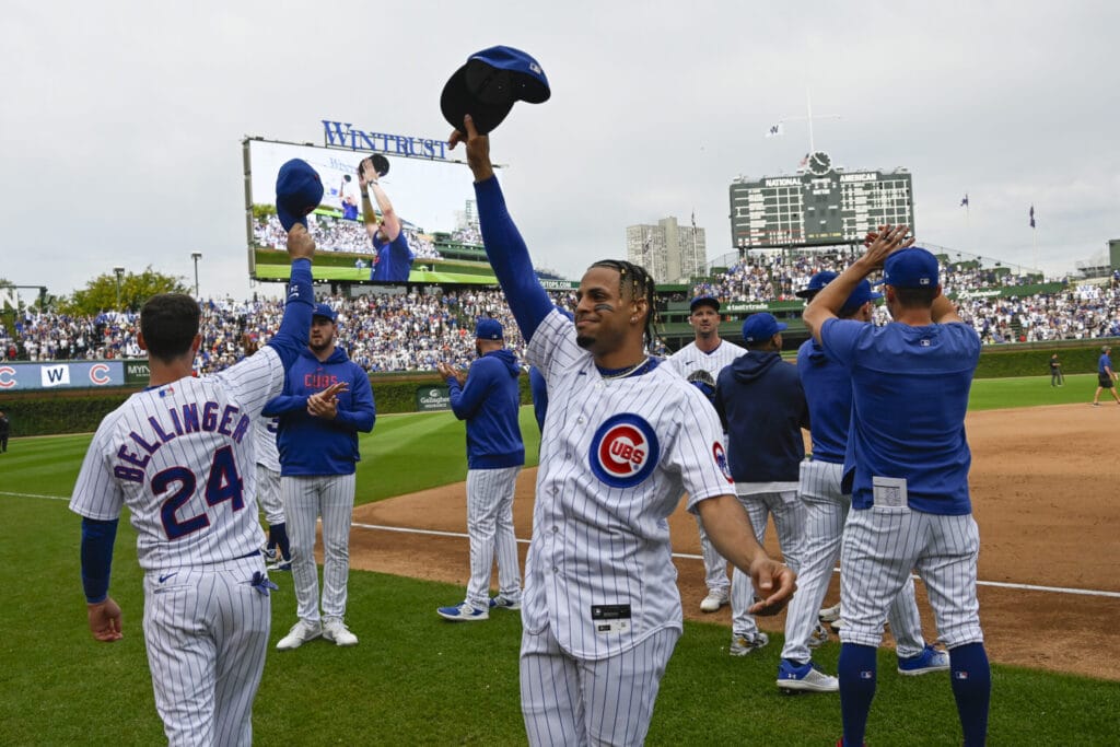 Cubs win final regular season game at Wrigley with playoffs ahead