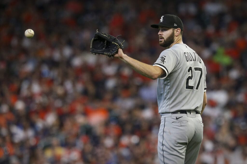 Could MLB lockout affect White Sox’ chances of Lucas Giolito extension?