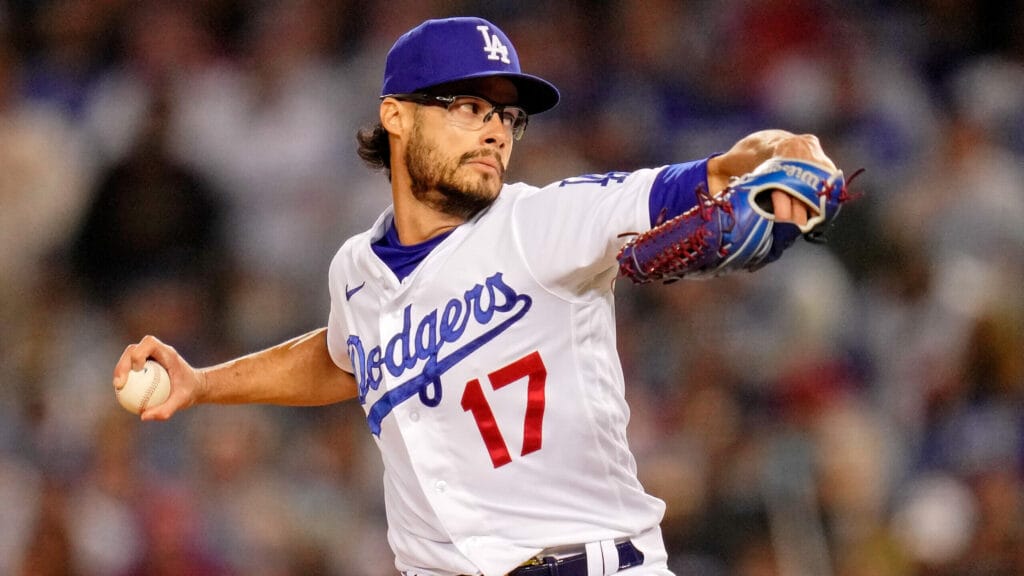 White Sox start making moves, add Joe Kelly, Josh Harrison to areas of need