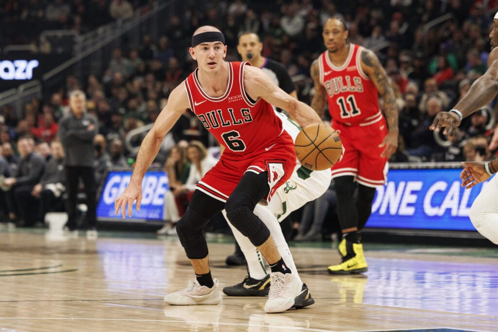 How should the Bulls manage Alex Caruso’s minutes?
