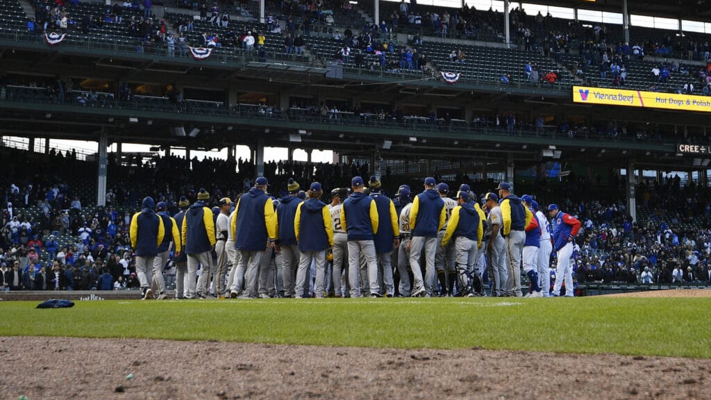 Newest chapter in Cubs-Brewers rivalry written on Saturday