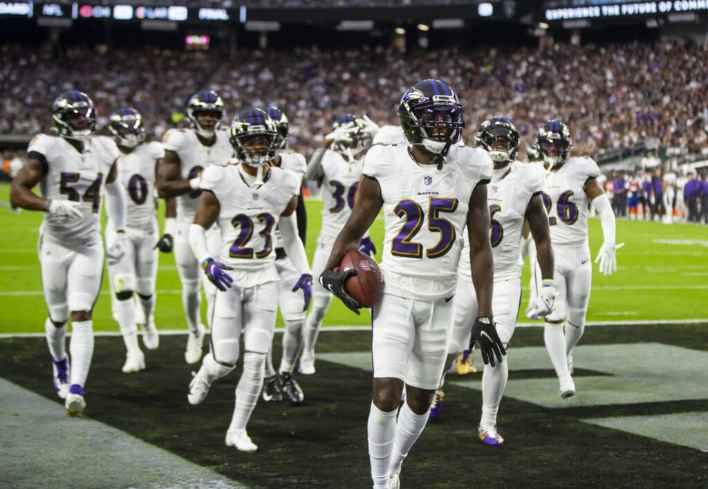 What a healthy Tavon Young could mean for the Bears’ defense