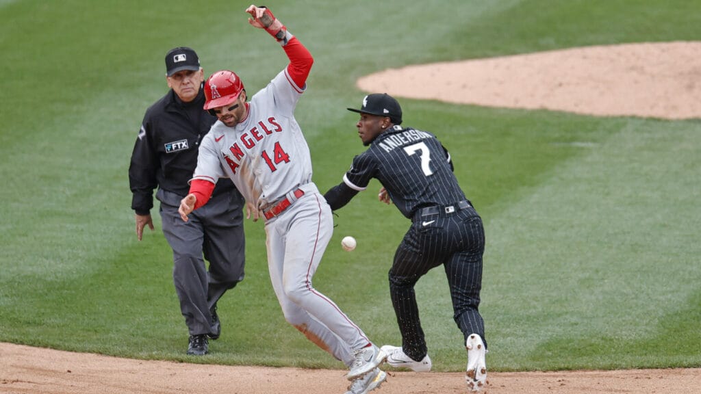 Tim Anderson and White Sox respond as errors, defensive miscues pile up: ‘Keep trying to get better’