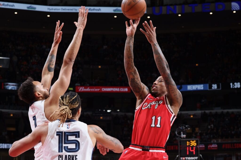 DeMar DeRozan, analytics and the art of the mid-range jumper