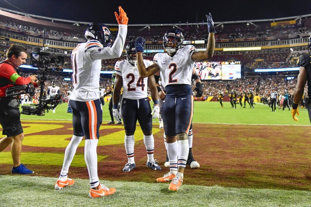 Instant Reactions: Justin Fields and DJ Moore end Bears’ losing streak with 40-point outburst in Washington