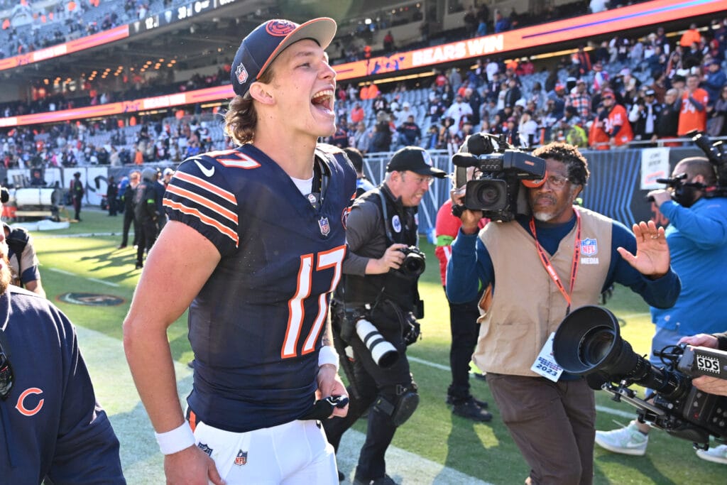 Tyson Bagent played his game and helped the Bears secure a victory over the Raiders