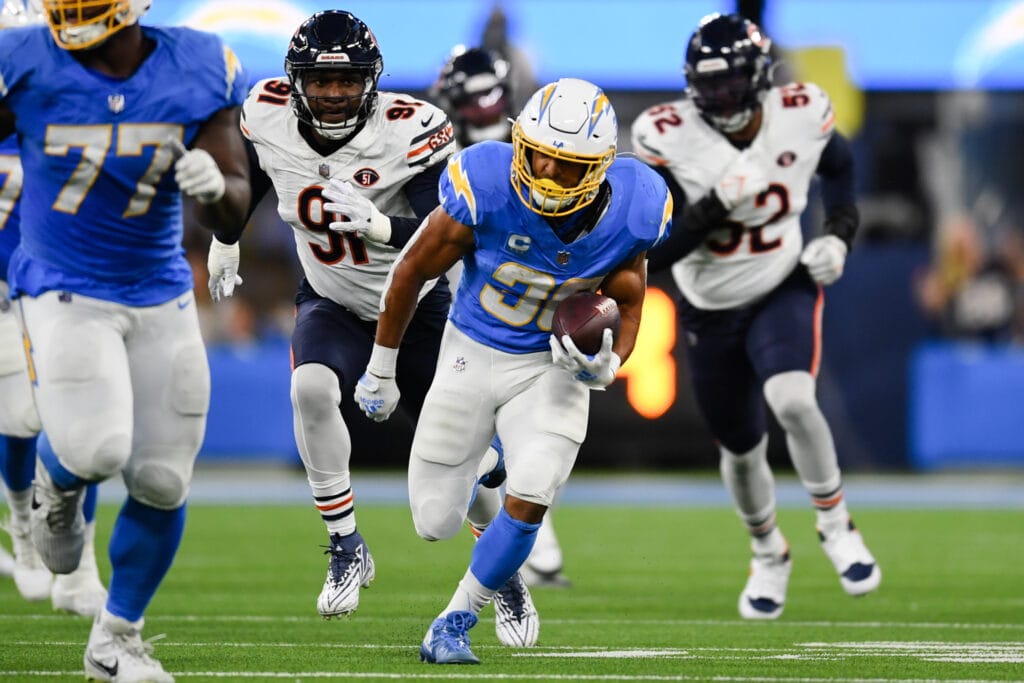 Bears still can’t get the fundamentals right in prime-time loss to the Chargers