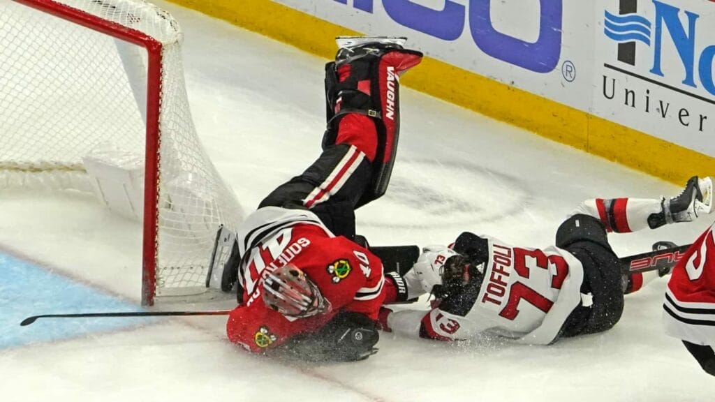 Hawks Hits: Blackhawks Run Out of Gas Against Devils, Hold ‘Players Only’ Meeting