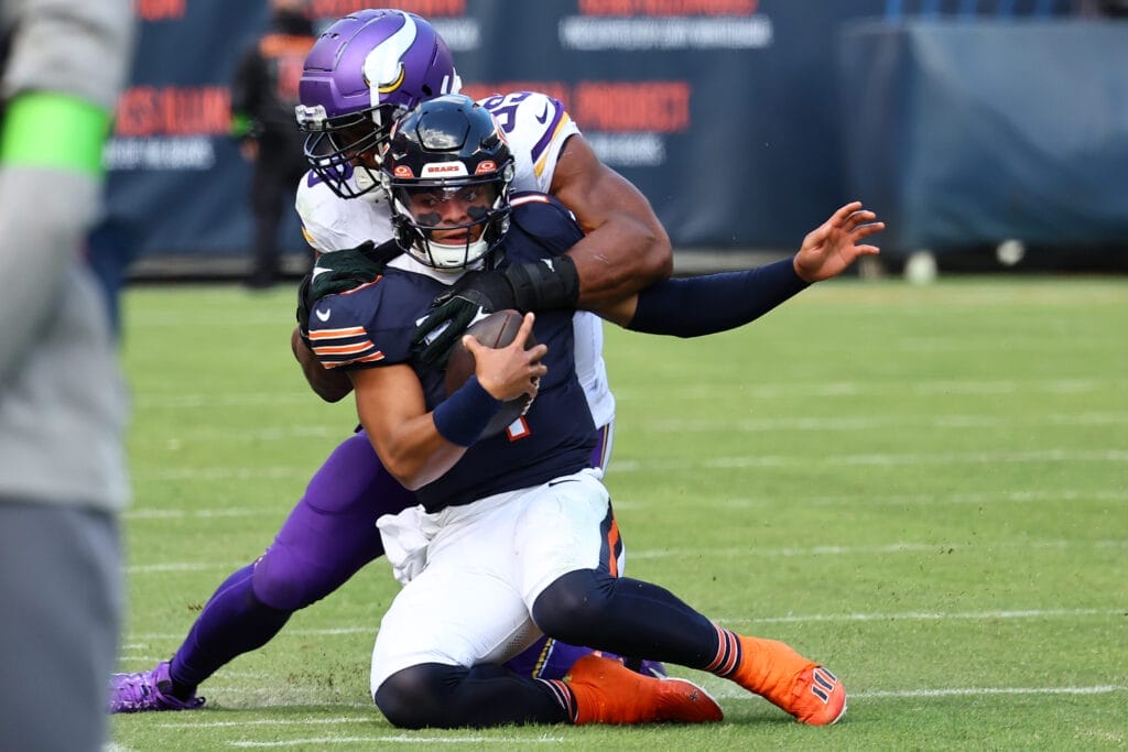 Justin Fields listed as doubtful, Tyson Bagent to start against Panthers