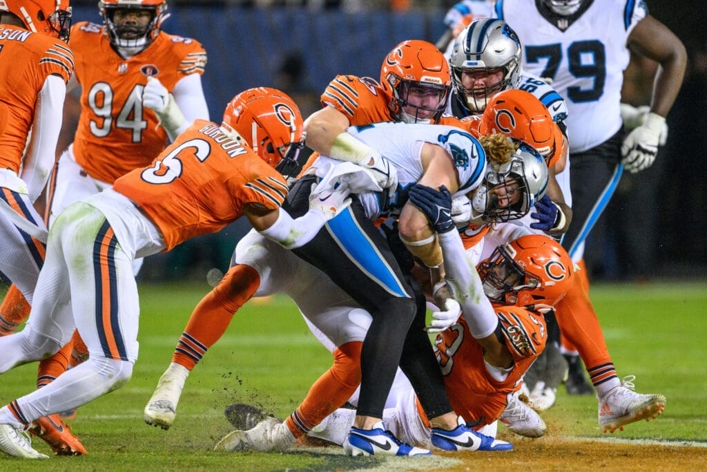Bears win ugly with 16-13 victory over Panthers on Thursday Night Football