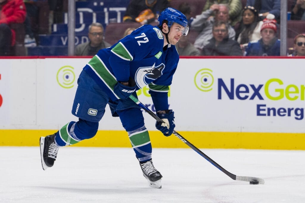 Blackhawks acquire winger Anthony Beauvillier from Vancouver