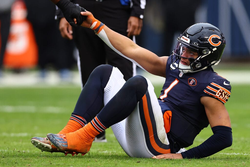 Inside the Chicago Bears’ locker room: Justin Fields’ teammates express frustration with officiating