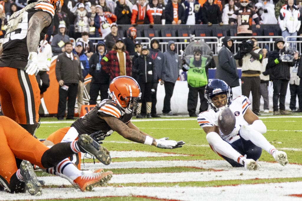 10 Quick Thoughts: The Bears let another opponent off the mat when it mattered most